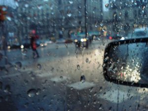 Conduir amb pluja | Autoescola Sant Feliu