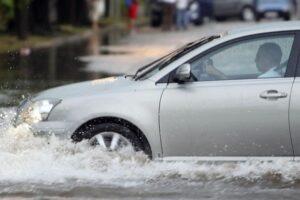 Autoescola Sant Feliu - Blog - Pluja a la vista