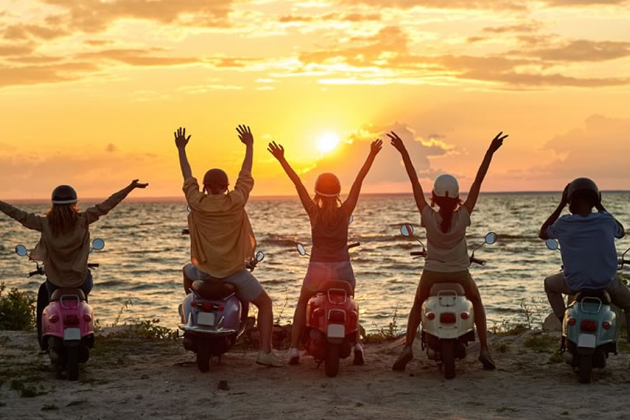 Autoescola Sant Feliu - Blog - Arriba el bon temps i ens posem sobre dues rodes